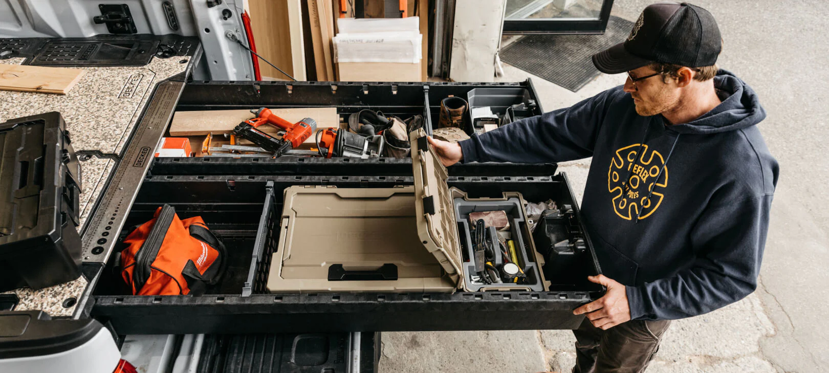 Drawer System + Premium Accessory Pack - 8' with Cab-side Gap - Image 3